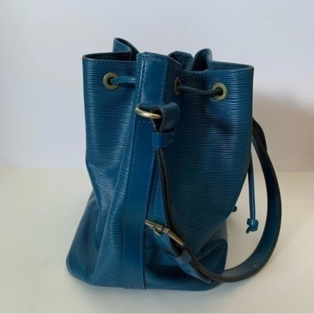 LOUIS VUITTON LV Shoulder Bag Petit Noe Blue